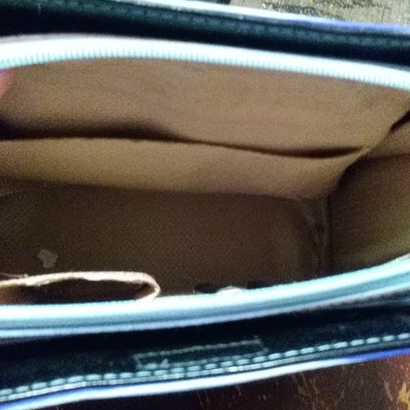 Kate Spade Purse - Picture 5 of 6